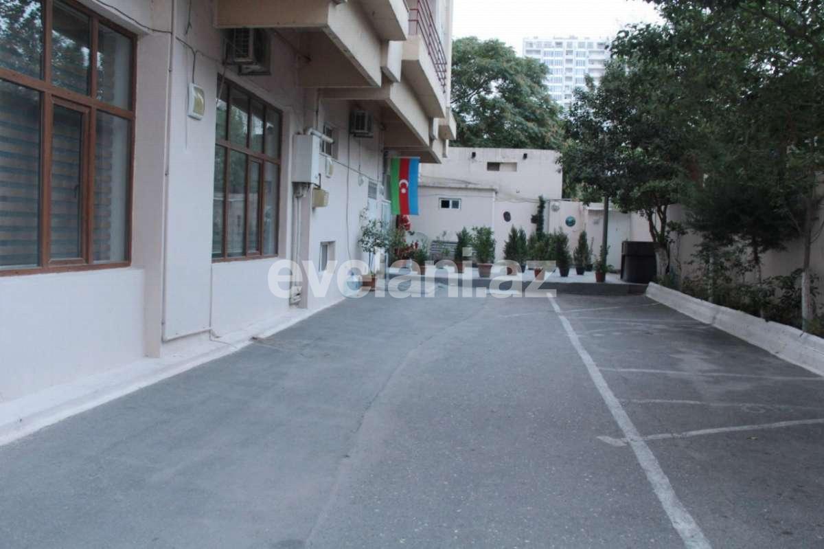 Satılır, yeni tikili, 4 otaqlı, 215 m², Şah İsmayıl Xətai m.