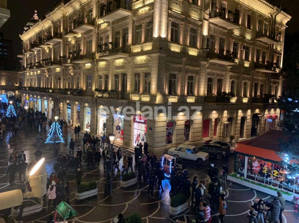 Kirayə verilir, köhnə tikili, 2 otaqlı, 40 m², Sahil m.