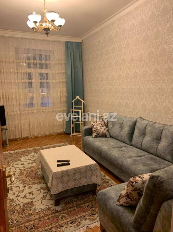 Kirayə verilir, köhnə tikili, 2 otaqlı, 40 m², Sahil m.