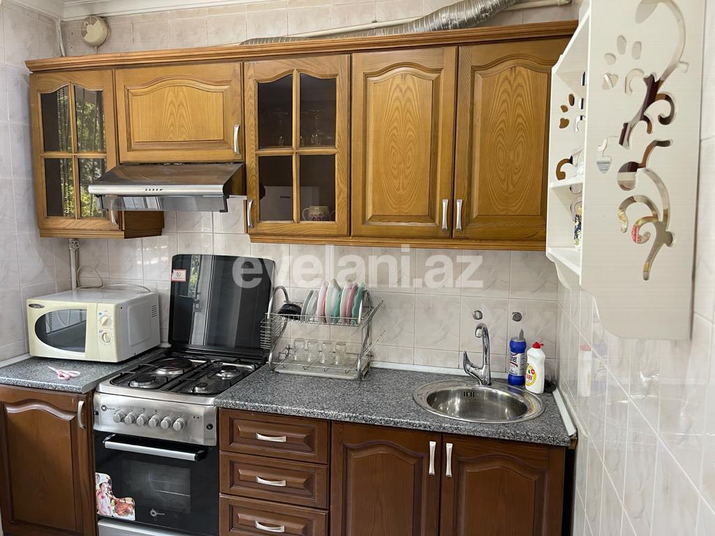 Rent, old building, 2 room, 40 m², Icheri Sheher m.