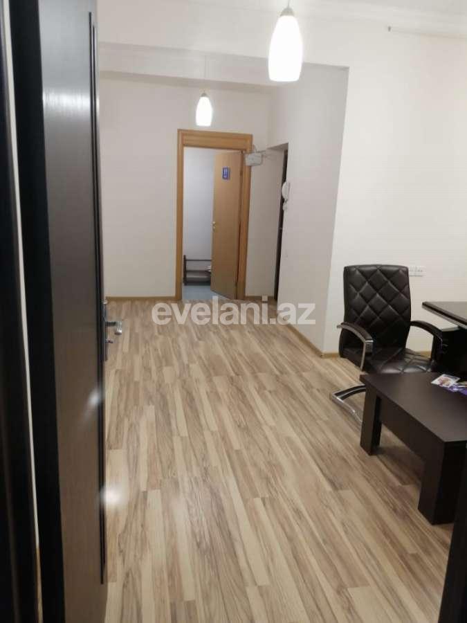 Satılır, ofis, 3 otaqlı, 140 m², Şah İsmayıl Xətai m.