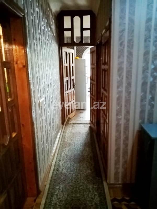 Satılır, köhnə tikili, 5 otaqlı, 170 m², 4-cü mikrorayon q.