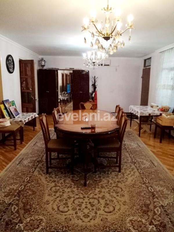 Satılır, köhnə tikili, 5 otaqlı, 170 m², 4-cü mikrorayon q.