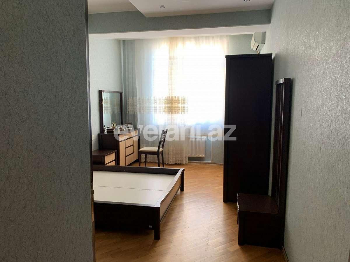 Продаётся, новостройка, 3-комнаты, 138 m², Гянджлик m.