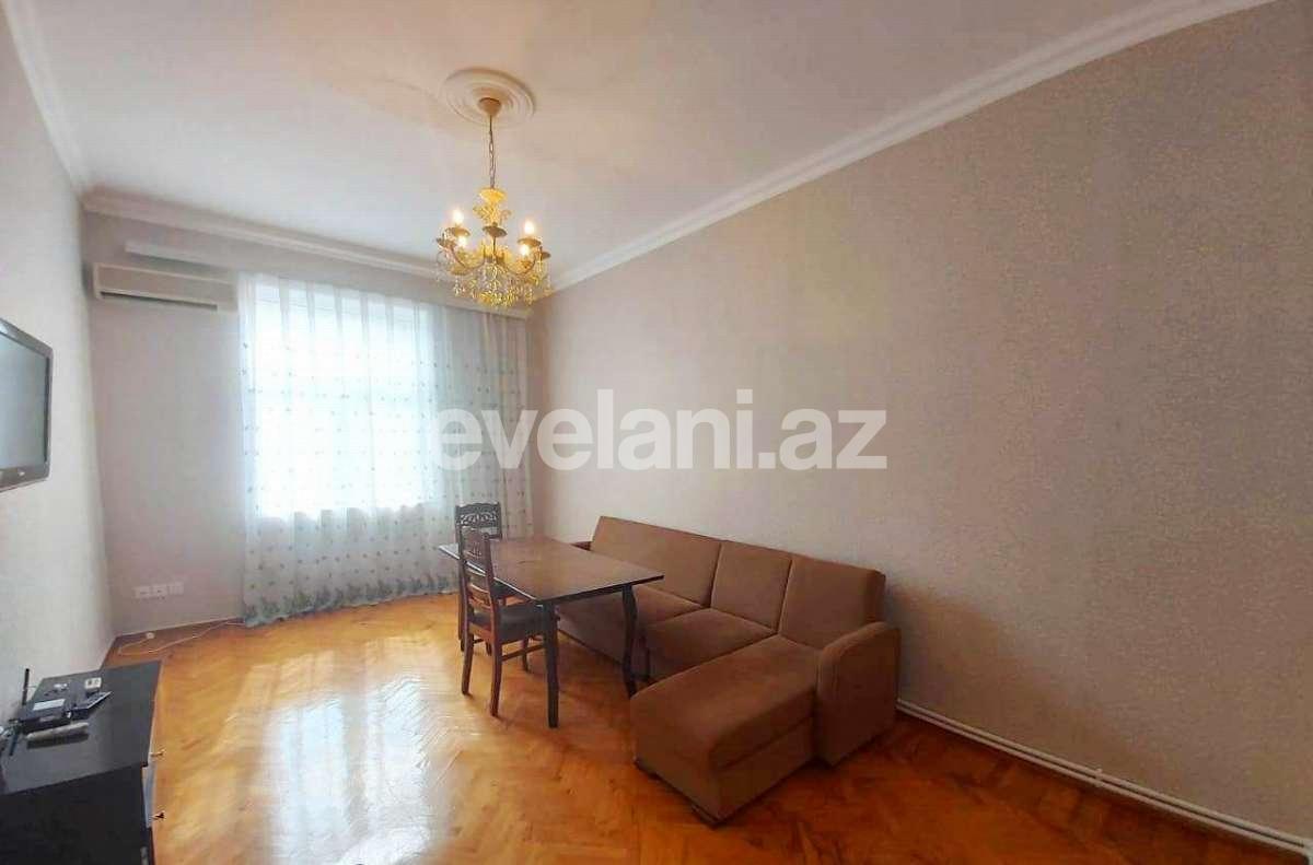 Satılır, köhnə tikili, 2 otaqlı, 60 m², Elmlər Akademiyası m.
