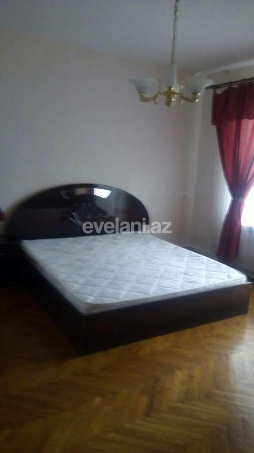 Kirayə verilir, köhnə tikili, 3 otaqlı, 85 m², Elmlər Akademiyası m.