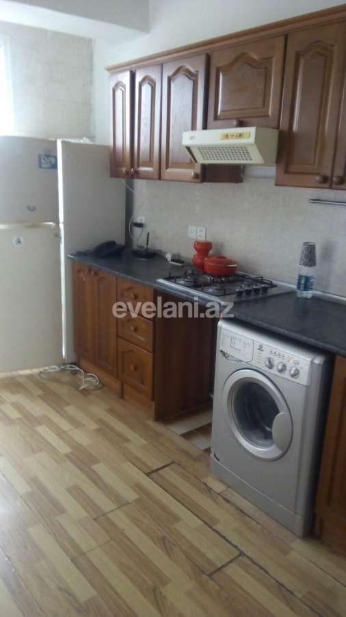 Kirayə verilir, köhnə tikili, 3 otaqlı, 85 m², Elmlər Akademiyası m.