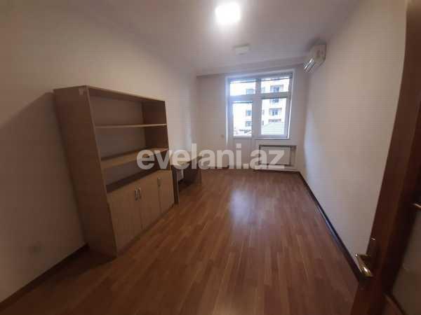 Kirayə verilir, ofis, 11 otaqlı, 460 m², Xətai r.