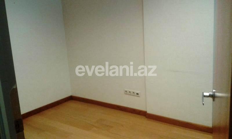 Rent, office, 4 room, 211 m², Shah Ismail Khatai m.