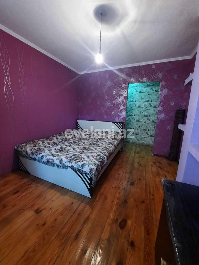 Sale, old building, 3 room, 70 m², Nasimi r.