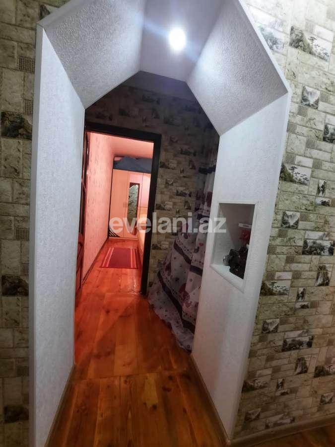 Sale, old building, 3 room, 70 m², Nasimi r.