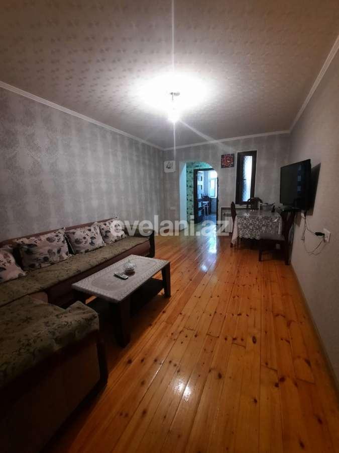 Sale, old building, 3 room, 70 m², Nasimi r.