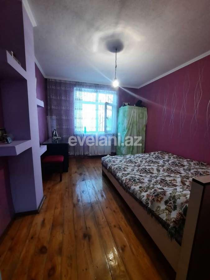 Sale, old building, 3 room, 70 m², Nasimi r.