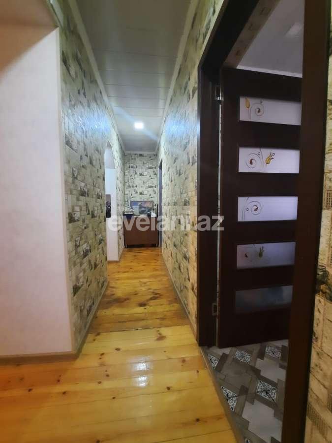Sale, old building, 3 room, 70 m², Nasimi r.