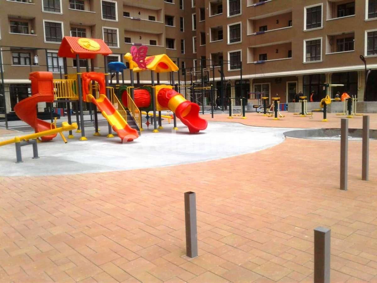 Satılır, yeni tikili, 2 otaqlı, 55 m², İnşaatçılar m.