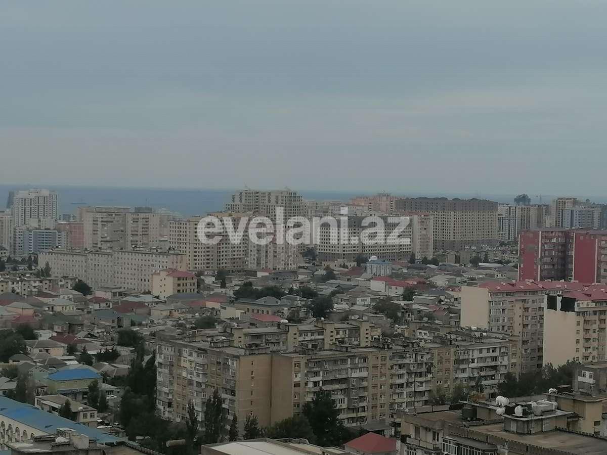 Satılır, yeni tikili, 3 otaqlı, 131 m², İnşaatçılar m.