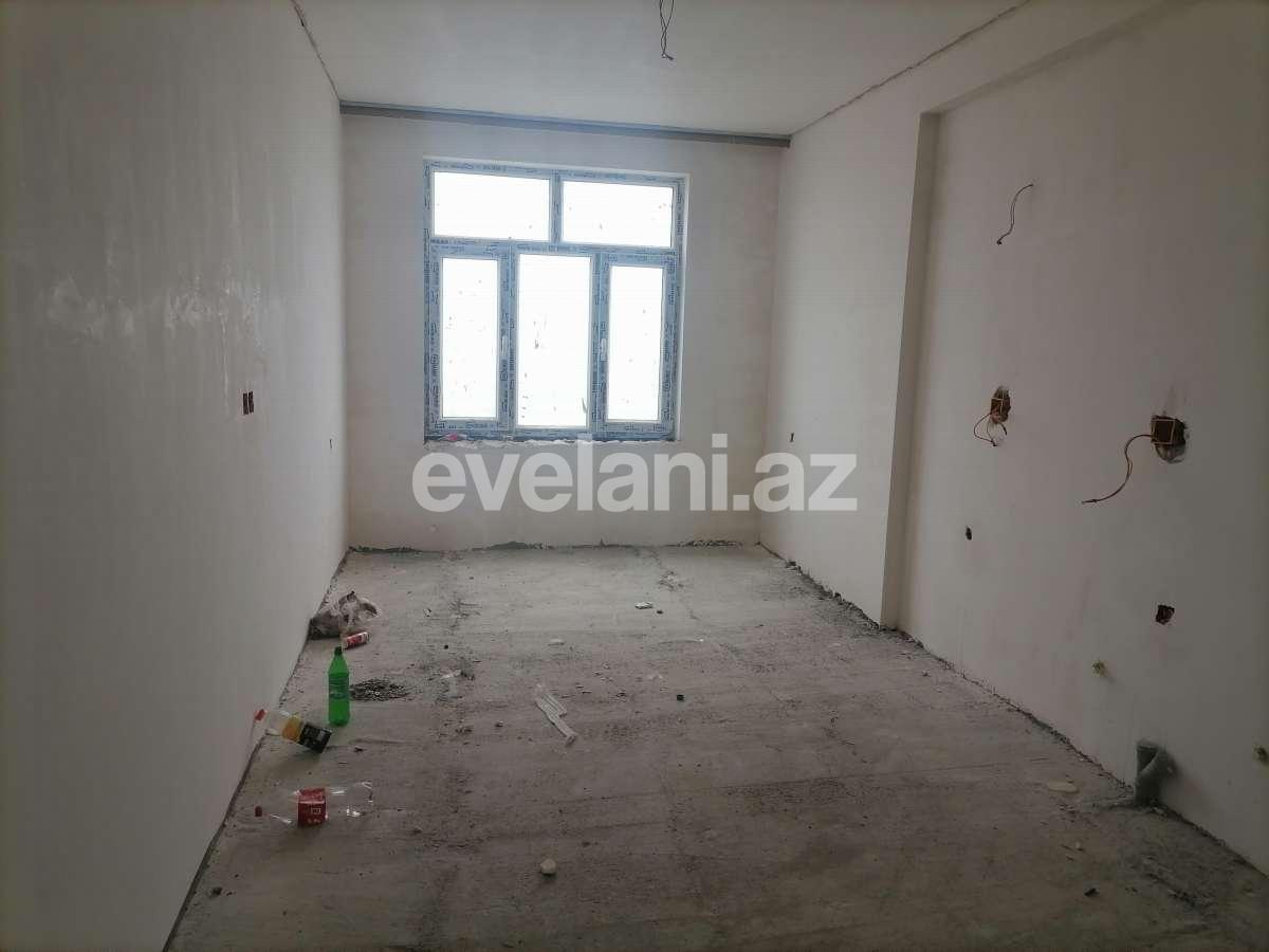 Satılır, yeni tikili, 3 otaqlı, 131 m², İnşaatçılar m.