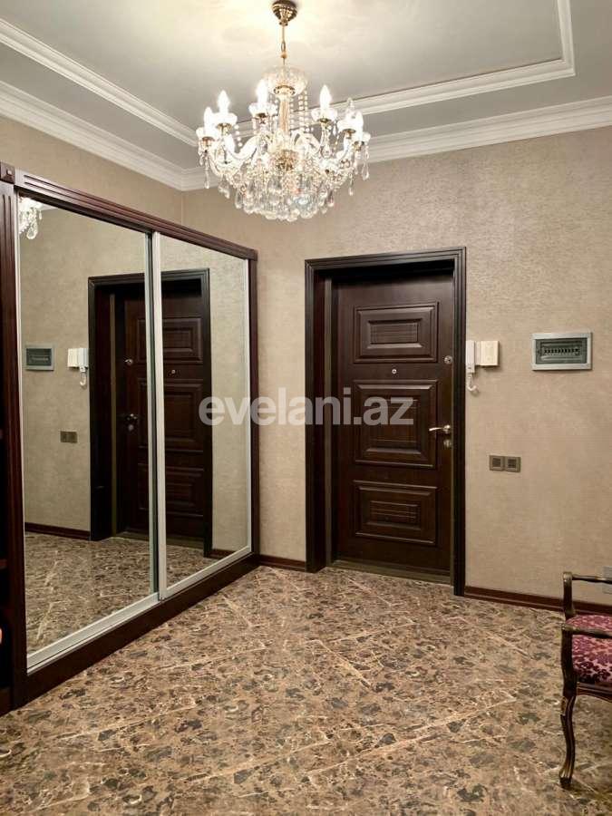Satılır, köhnə tikili, 3 otaqlı, 160 m², Şah İsmayıl Xətai m.