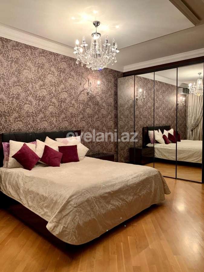 Satılır, köhnə tikili, 3 otaqlı, 160 m², Şah İsmayıl Xətai m.