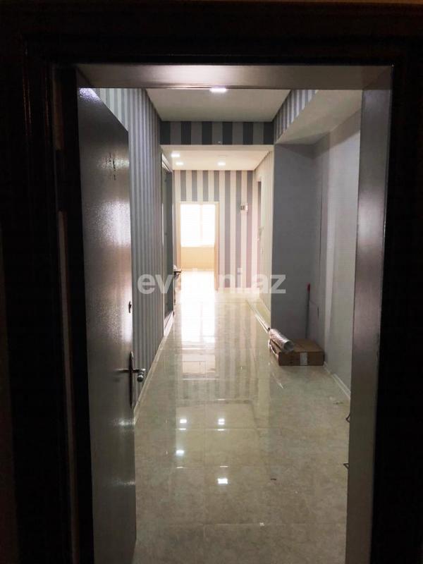 Satılır, yeni tikili, 3 otaqlı, 130 m², Bakı, Yasamal r, Yeni Yasamal q, İnşaatçılar m.