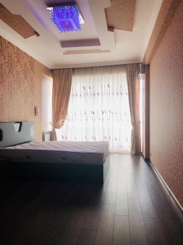 Kirayə verilir, yeni tikili, 3 otaqlı, 160 m², Xətai r.