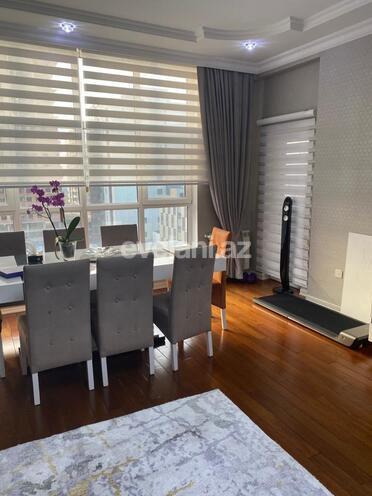 Satılır, yeni tikili, 3 otaqlı, 138 m², Şah İsmayıl Xətai m.