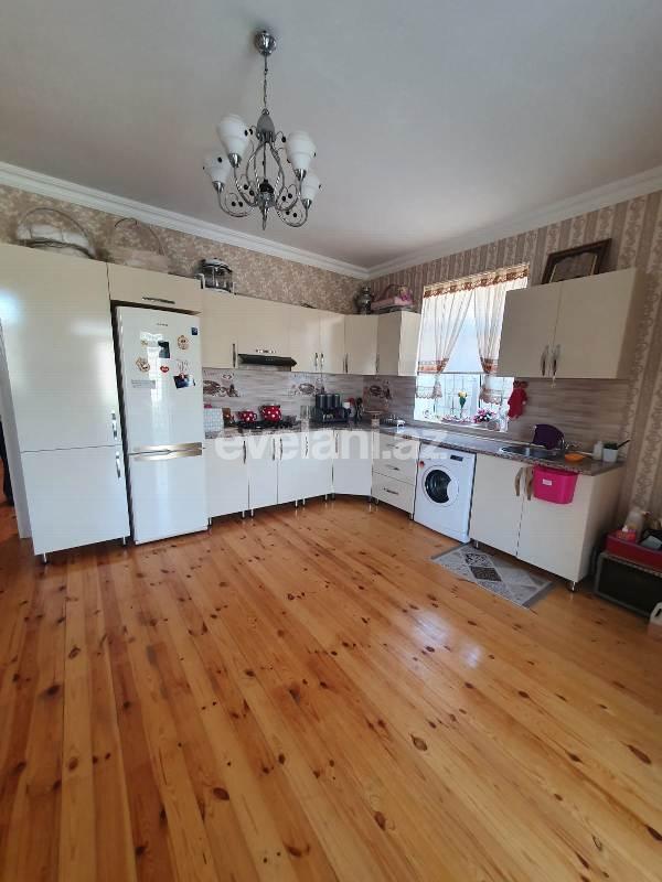 Satılır, həyət evi / bağ, 5 otaqlı, 240 m², Binə q.