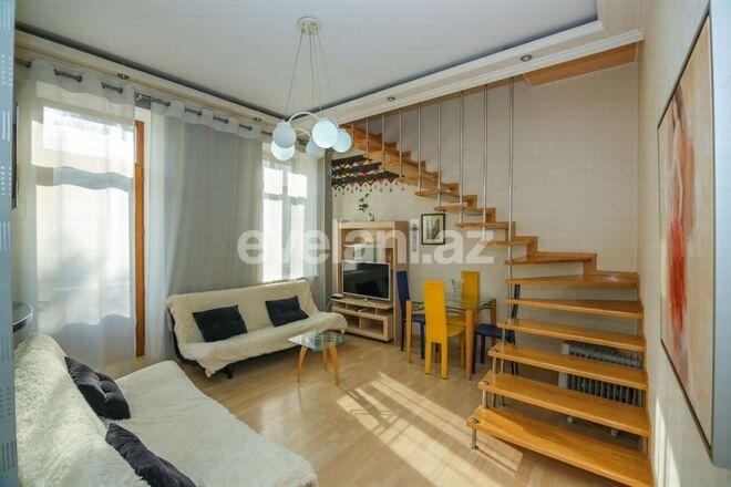 Rent, old building, 2 room, 70 m², Sahil m.