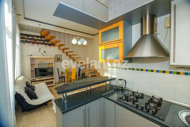 Rent, old building, 2 room, 70 m², Sahil m.