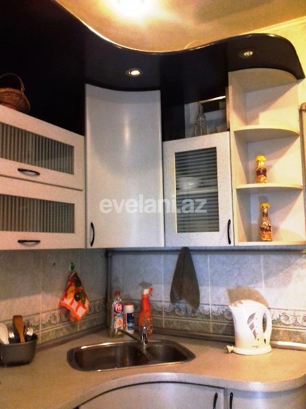 Kirayə verilir, köhnə tikili, 4 otaqlı, 80 m², Sahil m.