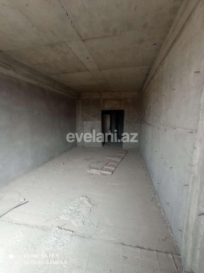 Satılır, yeni tikili, 4 otaqlı, 153 m², İnşaatçılar m.