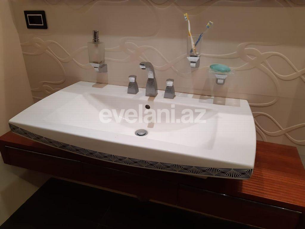 Satılır, yeni tikili, 5 otaqlı, 270 m², 28 may m.