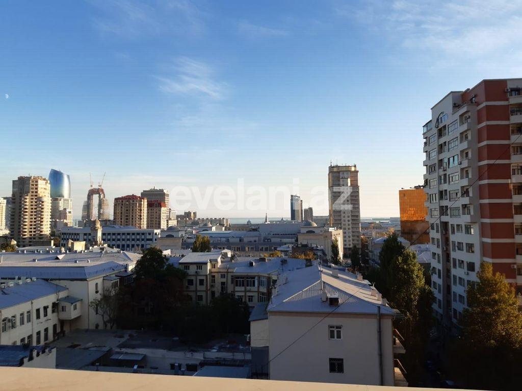 Satılır, yeni tikili, 5 otaqlı, 270 m², 28 may m.