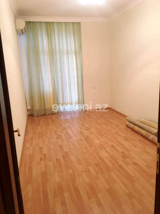 Satılır, yeni tikili, 4 otaqlı, 204 m², 28 may m.
