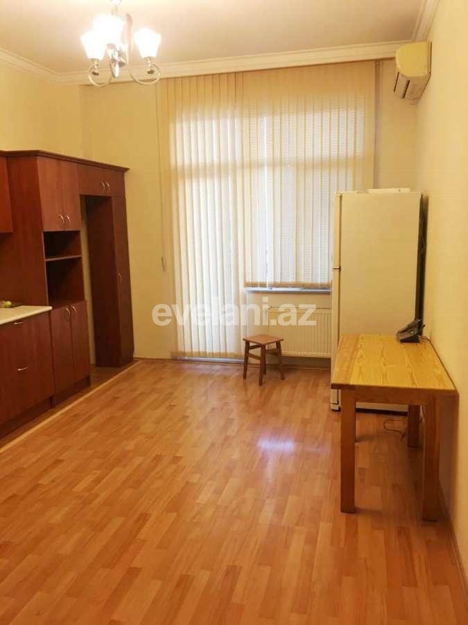 Satılır, yeni tikili, 4 otaqlı, 204 m², 28 may m.
