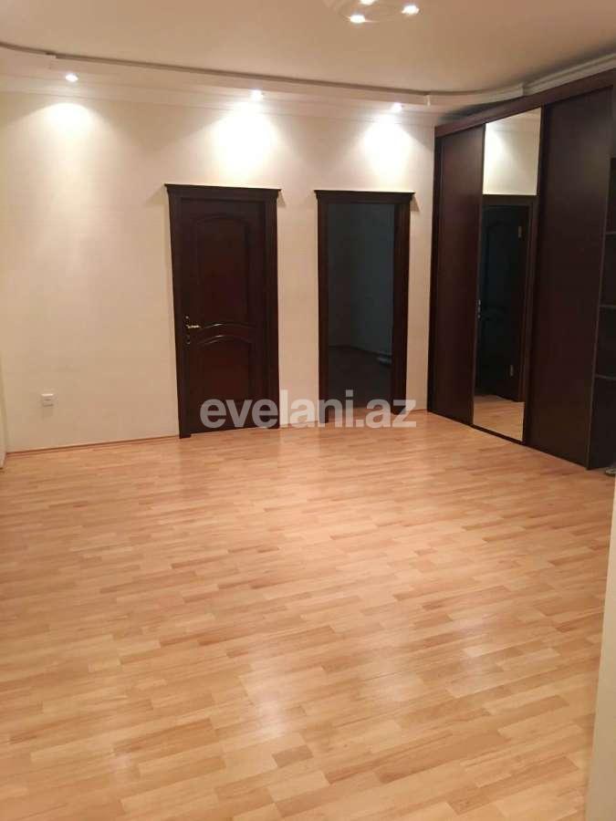 Satılır, yeni tikili, 4 otaqlı, 204 m², 28 may m.