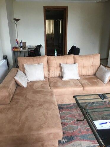 Kirayə verilir, köhnə tikili, 2 otaqlı, 70 m², Bakı, Səbail r, Sahil m.