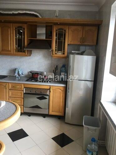 Kirayə verilir, köhnə tikili, 2 otaqlı, 70 m², Bakı, Səbail r, Sahil m.