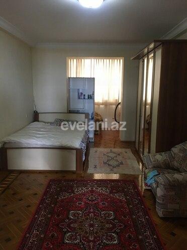 Kirayə verilir, köhnə tikili, 2 otaqlı, 70 m², Bakı, Səbail r, Sahil m.