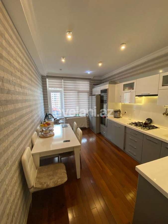 Satılır, yeni tikili, 3 otaqlı, 138 m², Şah İsmayıl Xətai m.