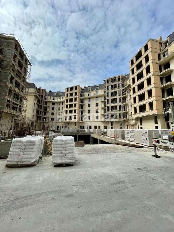 Satılır, yeni tikili, 4 otaqlı, 176 m², Şah İsmayıl Xətai m.