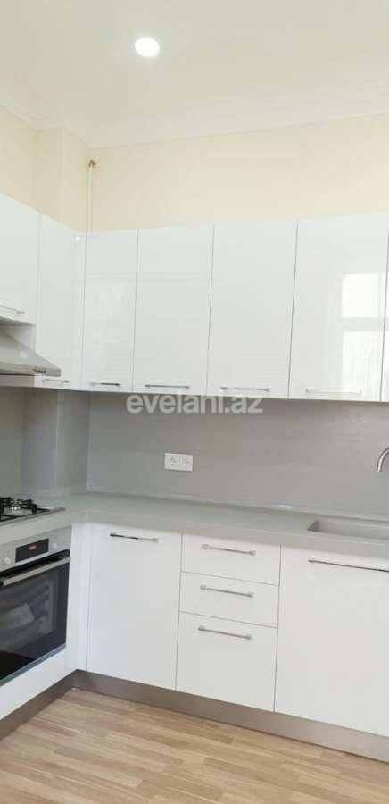 Sale, old building, 2 room, 50 m², Sabail r.