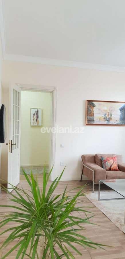 Sale, old building, 2 room, 50 m², Sabail r.