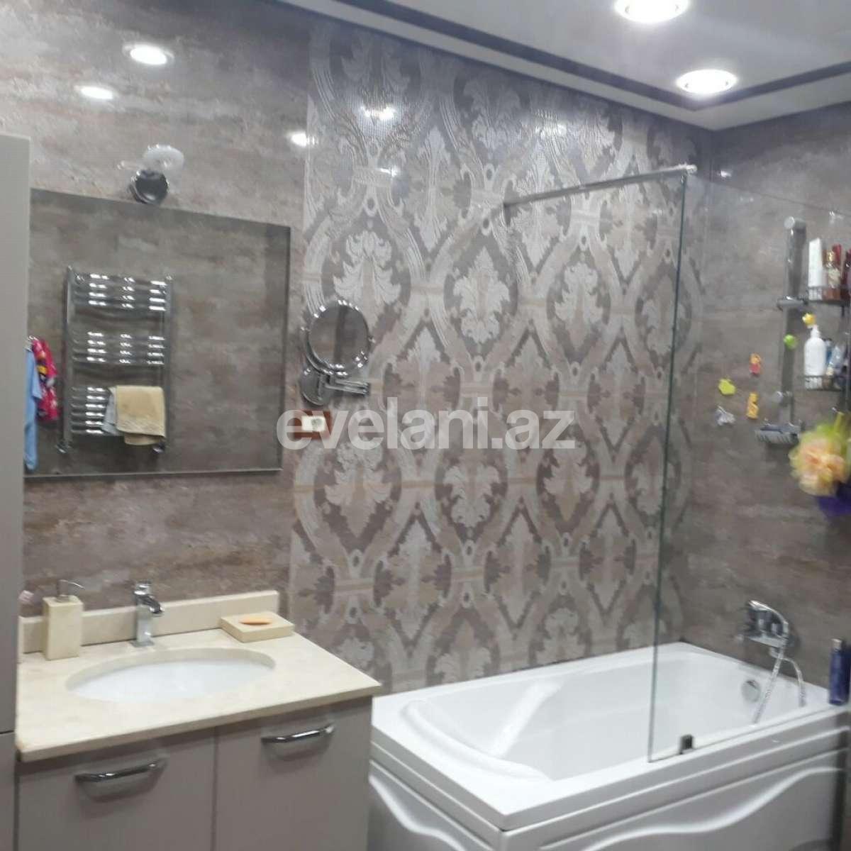 Satılır, yeni tikili, 6 otaqlı, 220 m², 28 may m.