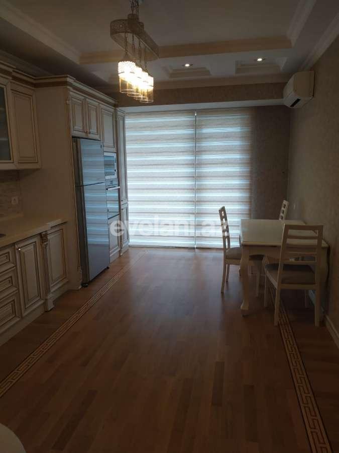 Satılır, yeni tikili, 4 otaqlı, 192 m², Şah İsmayıl Xətai m.