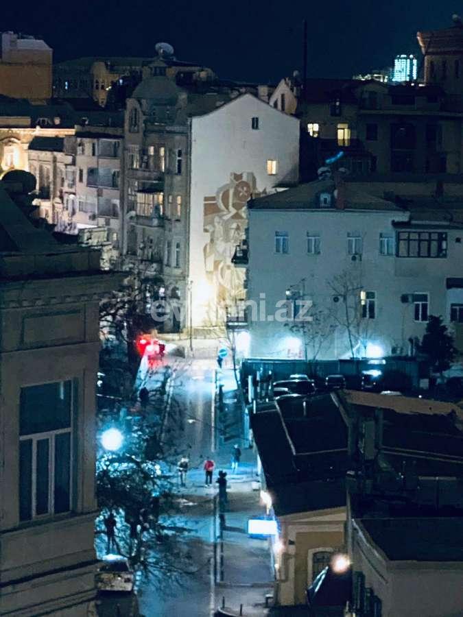 Satılır, yeni tikili, 5 otaqlı, 192 m², Nizami m.