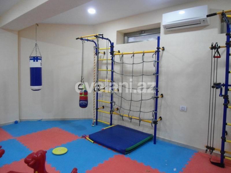 Satılır, villa, 7 otaqlı, 870 m², Şüvəlan q.