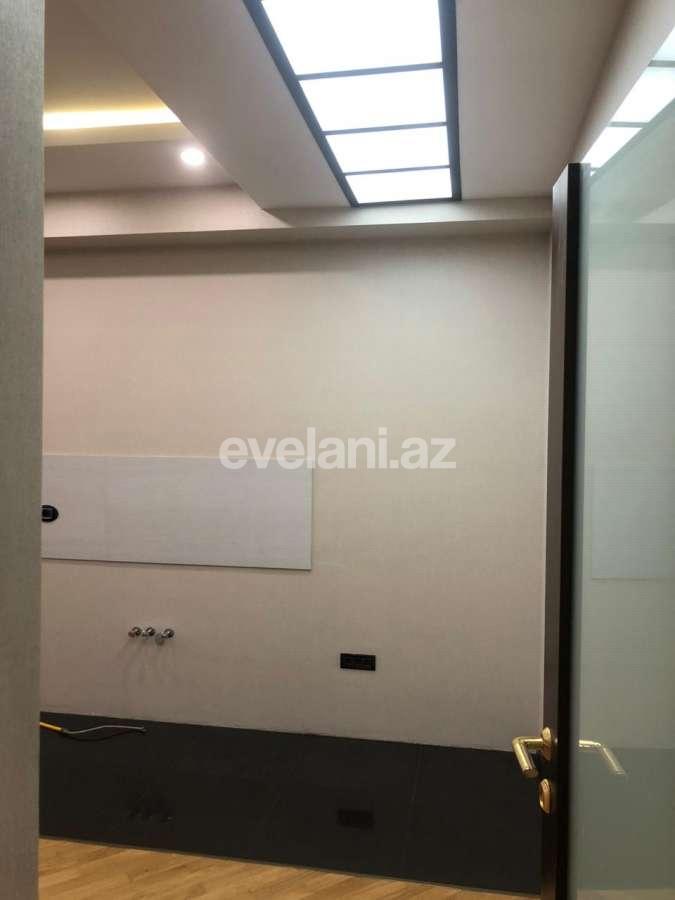 Satılır, yeni tikili, 4 otaqlı, 204 m², 28 may m.