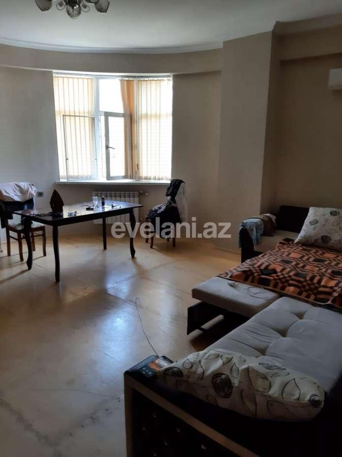 Satılır, yeni tikili, 3 otaqlı, 120 m², İnşaatçılar m.