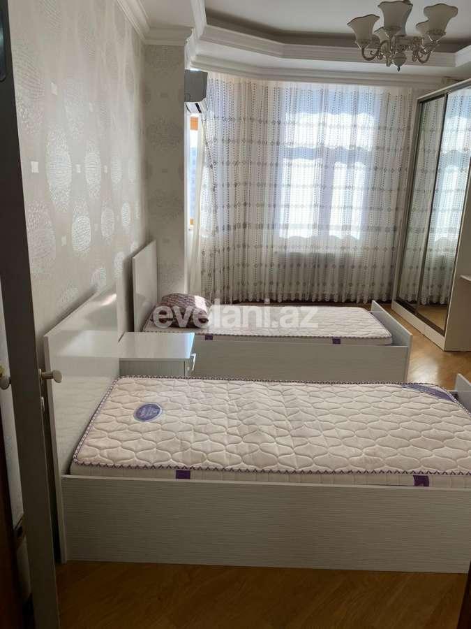 Satılır, yeni tikili, 3 otaqlı, 141 m², Şah İsmayıl Xətai m.